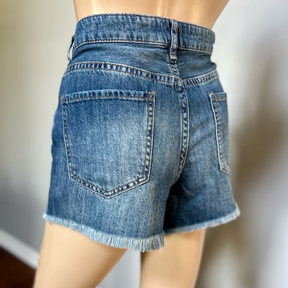 NWT William Rast Distressed Denim Shorts - Picture 6 of 10